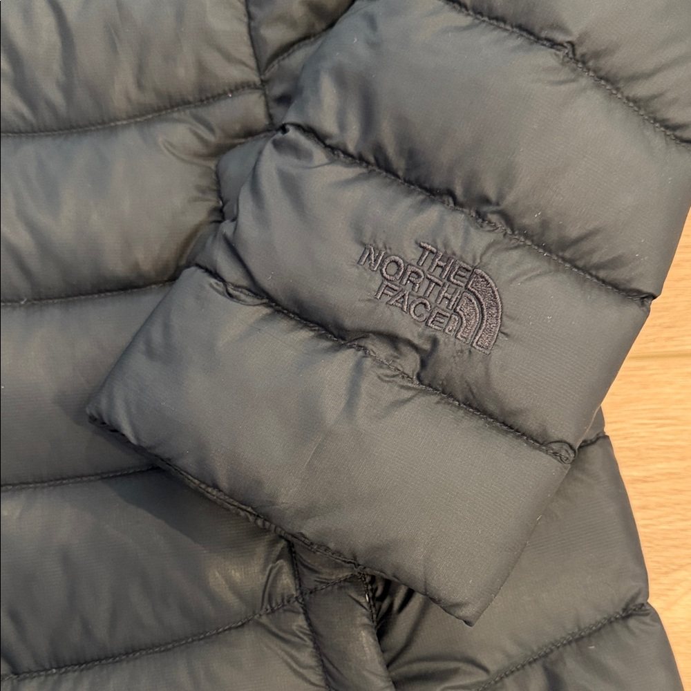 The North Face Women's Goose Down Filled Black Puffer Coat - Picture 3 of 8